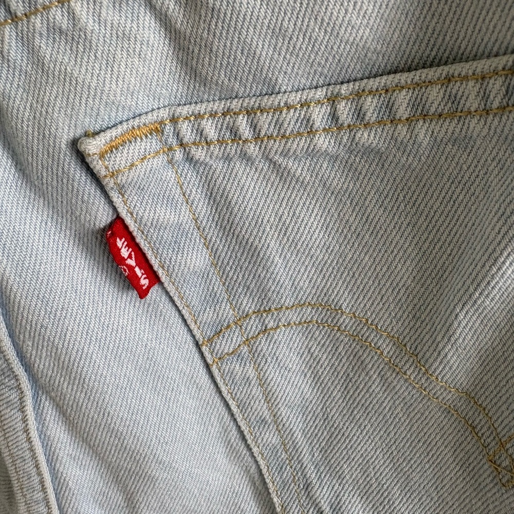 Levi’s Ribcage Straight Jean - Picture 7 of 8